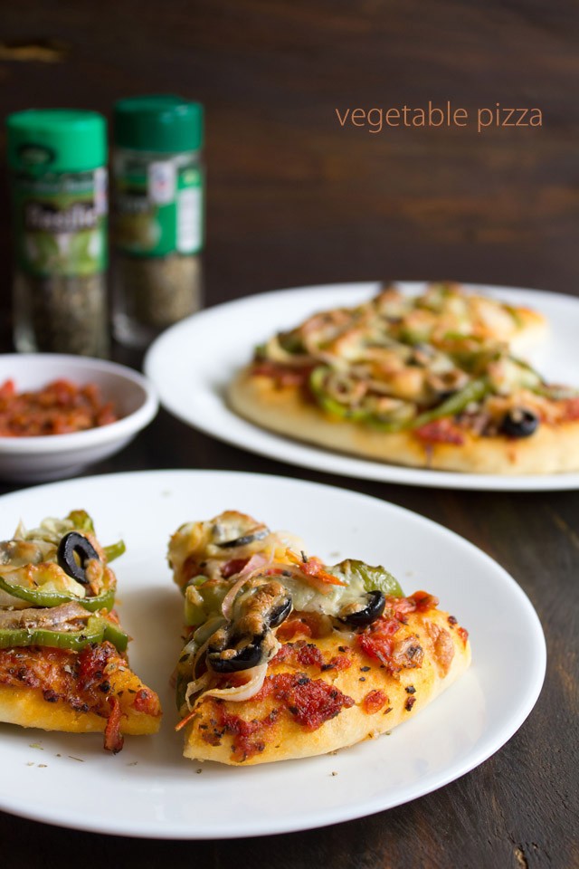 veg pizza recipe, how to make vegetable pizza | vegetarian pizza