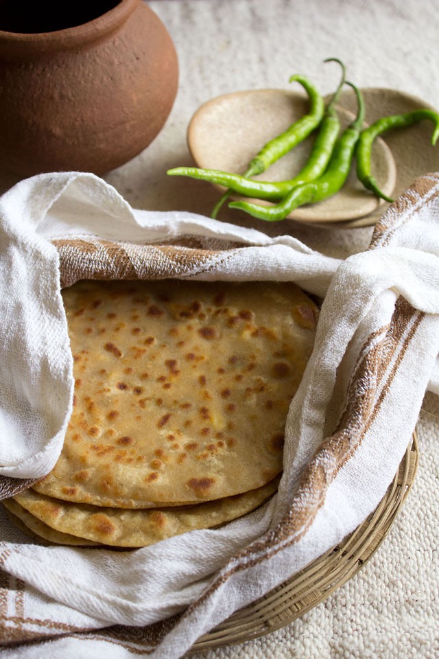 paneer paratha: punjabi paneer paratha, paneer paratha recipe