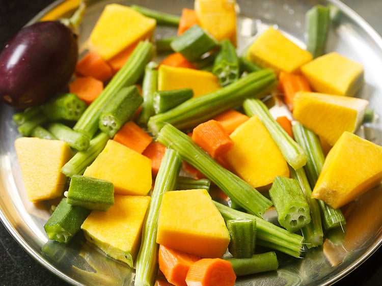 mix veggies rinsed, chopped and kept on a steel plate to make sambar recipe