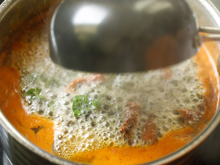 hot tempering mixture added to sambar recipe