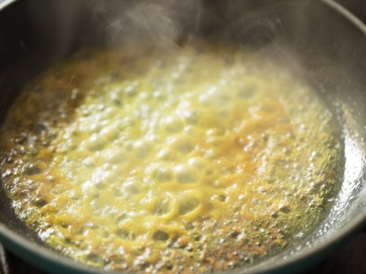 add the ginger+garlic+green chili paste to oil