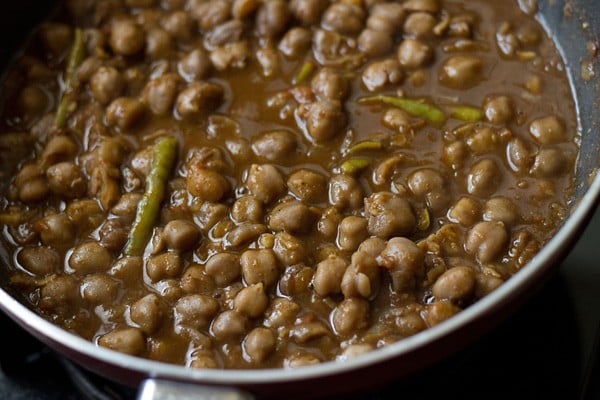 completed chana masala in the pan ready to be served