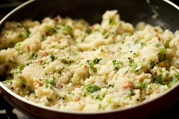 coriander leaves mixed with upma