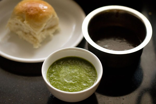 green chutney, sweet chutney and pav