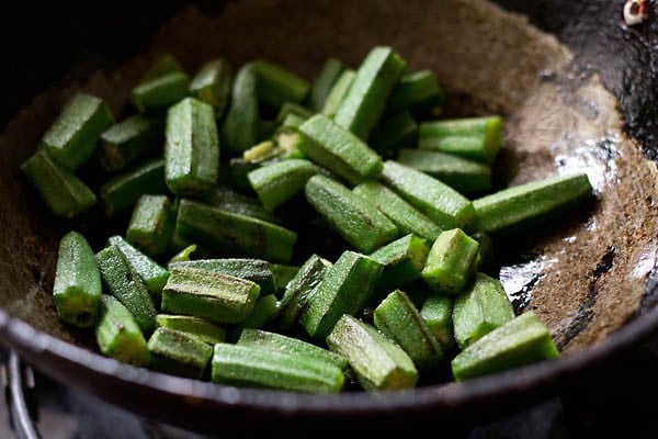 frying okra in a pan