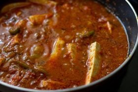 Kadai Paneer Recipe (With Homemade Kadai Masala)