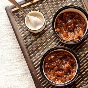 khubani ka meetha served in a bowl