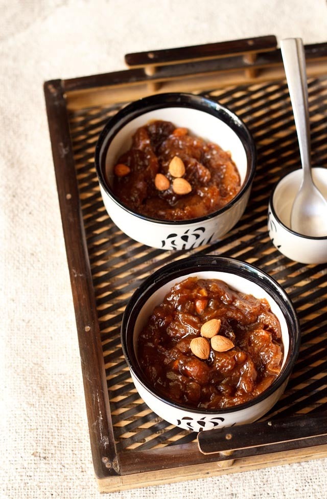 khubani ka meetha served in a bowl