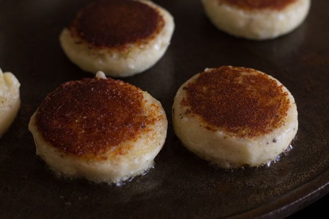 fried paneer tikki on tawa