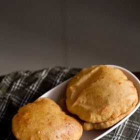 mangalore buns served on a white tray.