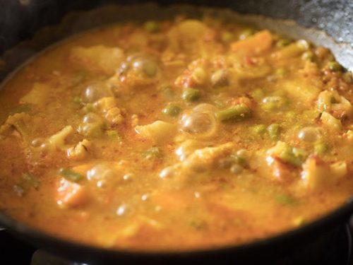 Mix Veg Recipe (Healthy, Easy & One Pot)