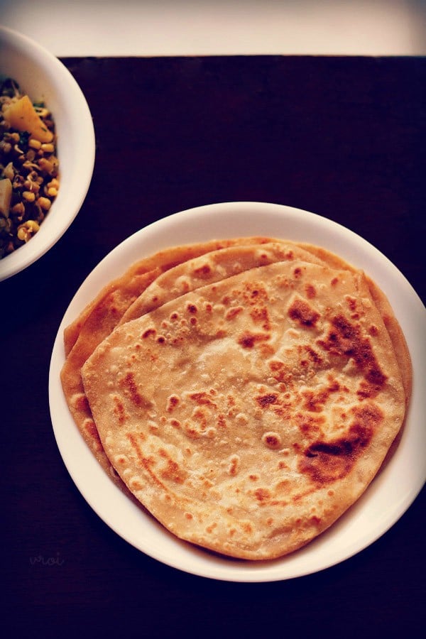 plain paratha served in a plate