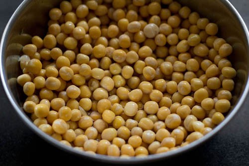 guisantes blancos para hacer la receta de ragda