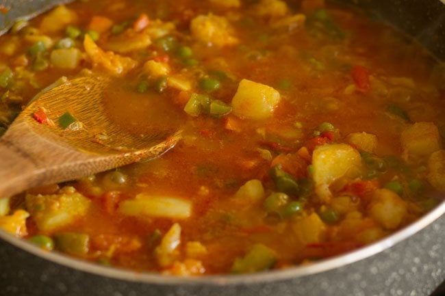 cooking kada pav bhaji