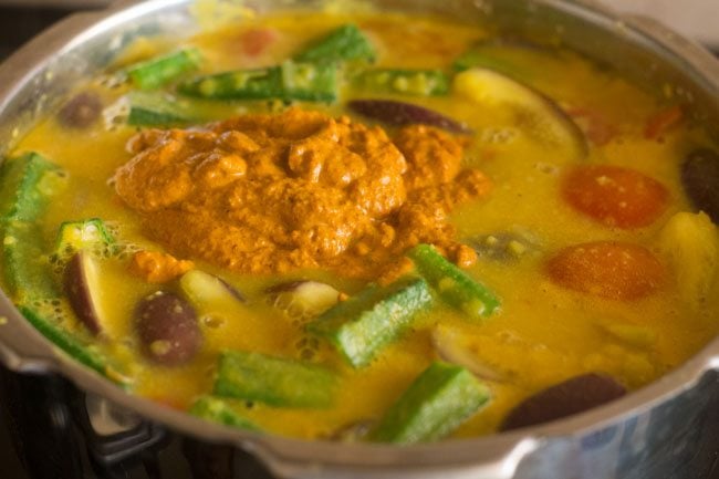 ground masala paste added