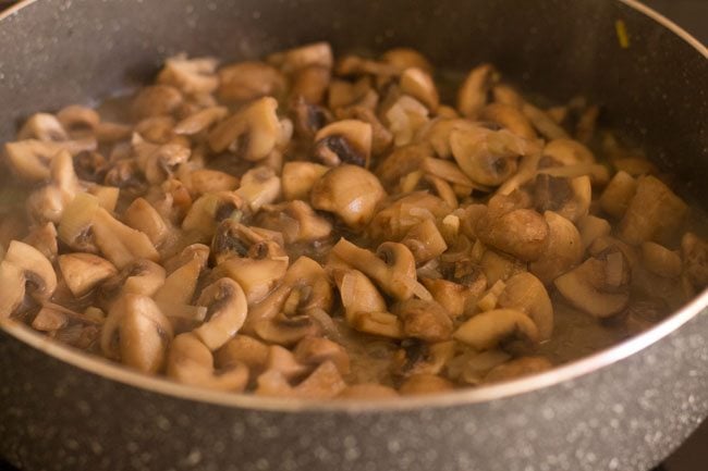 sauteing mushrooms