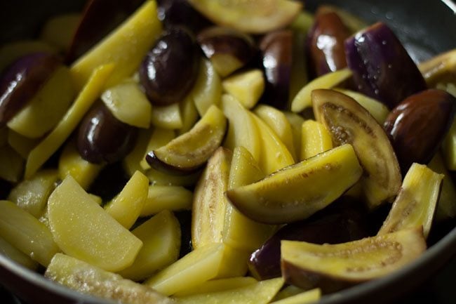 sauteing brinjals and potatoes