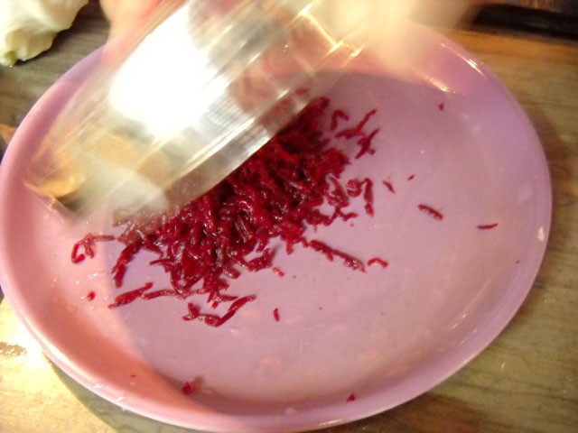 grating-beetroot grating beetroot for borscht soup recipe