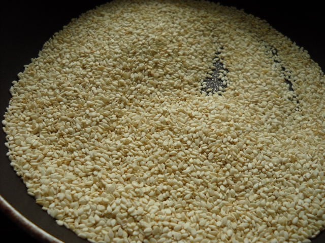 roasting sesame seeds for dukkah recipe. 