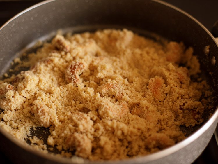 saffron sooji halwa recipe kesar suji ka halwa recipe kesari halwa