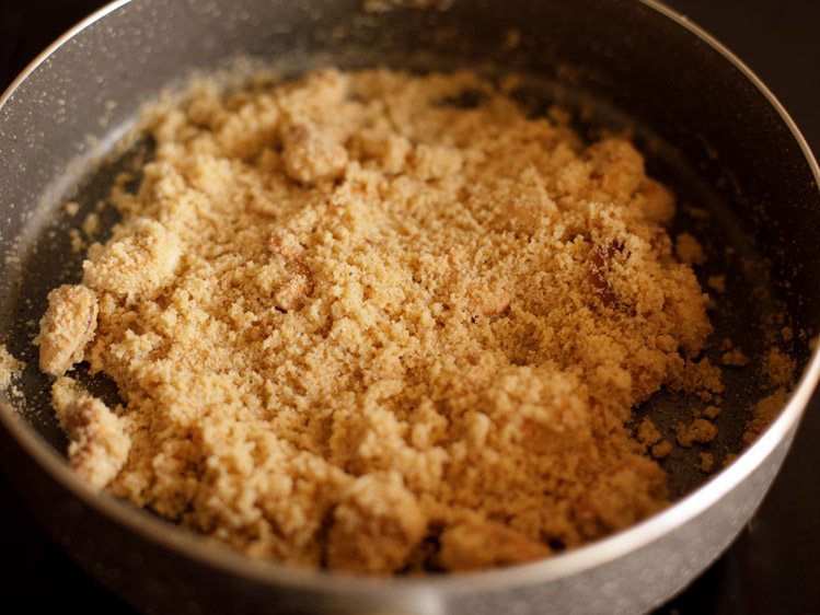 saffron sooji halwa recipe kesar suji ka halwa recipe kesari halwa