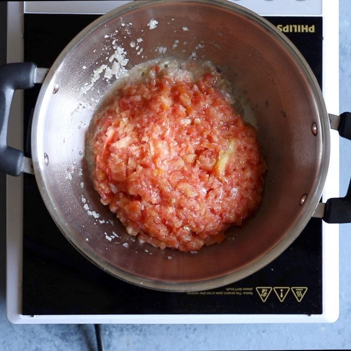 finely chopped tomatoes added