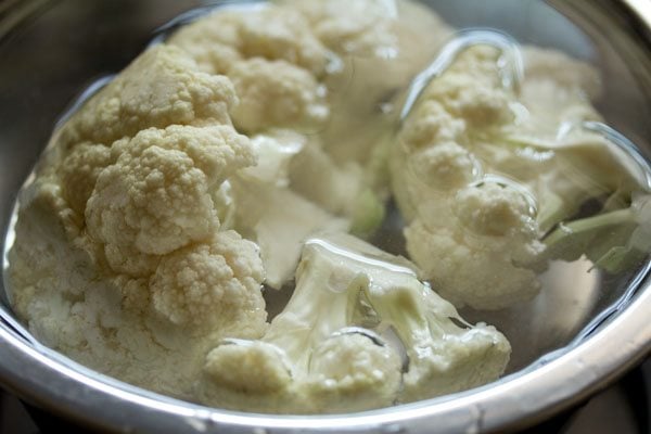 cauliflower in water in a bowl