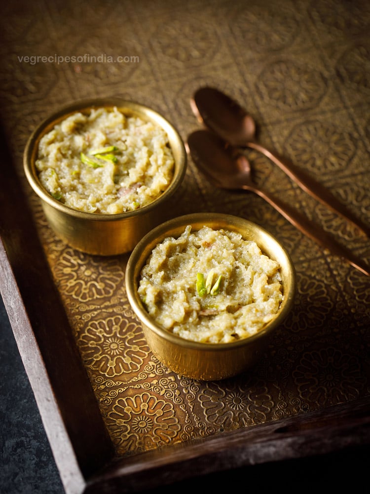 lauki halwa served in a bowl