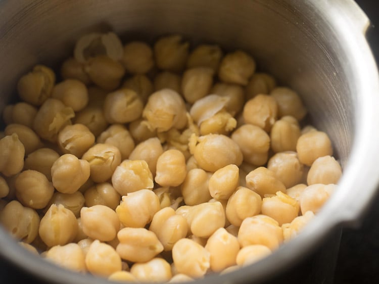 pressure cooked chickpeas