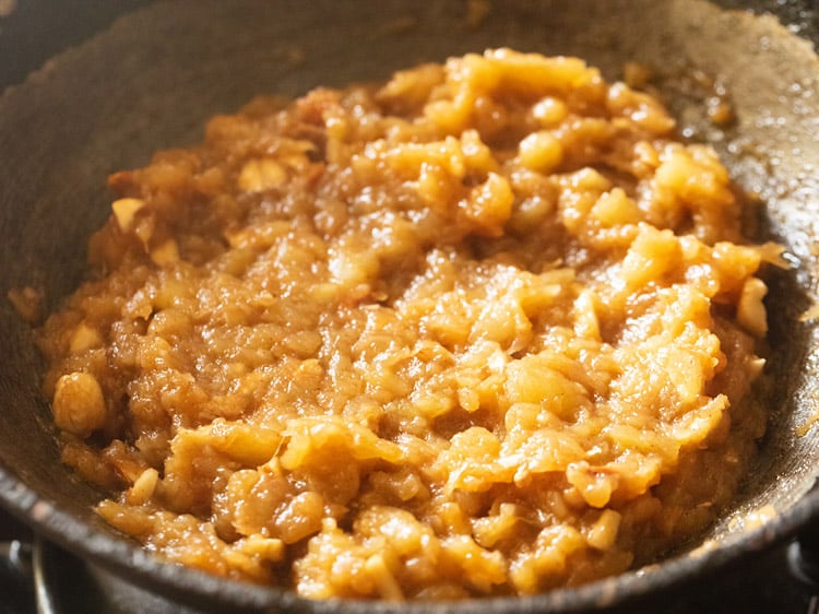 cooked apple halwa