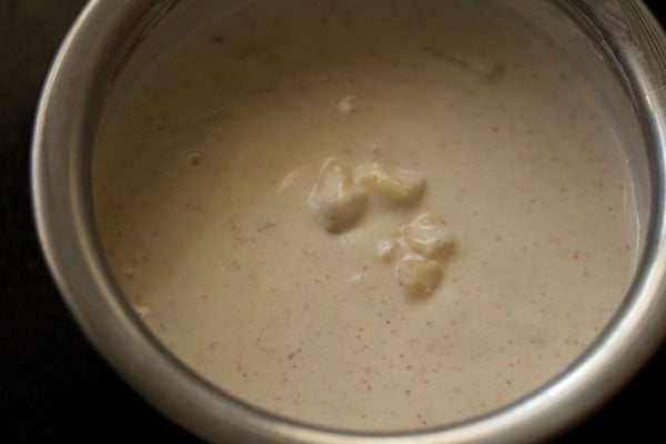 making pineapple raita recipe - after pineapple is stirred in, the color remains quite pale.