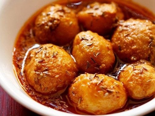 Kashmiri dum aloo recipe