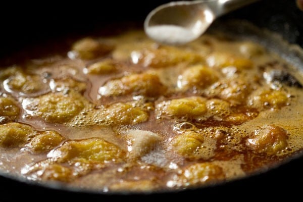 baby potatoes and salt added to gravy.