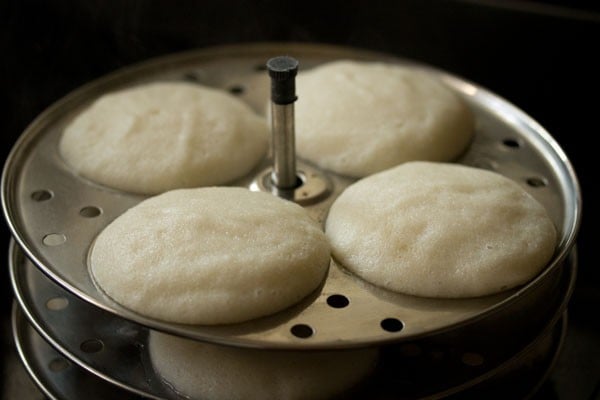 steamed idli