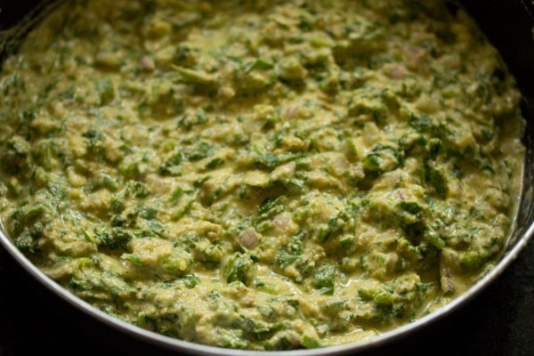 palak pakora batter ready