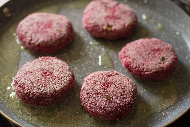 frying other side of beetroot cutlet