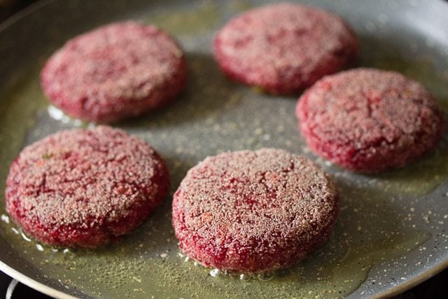 frying beetroot cutlet