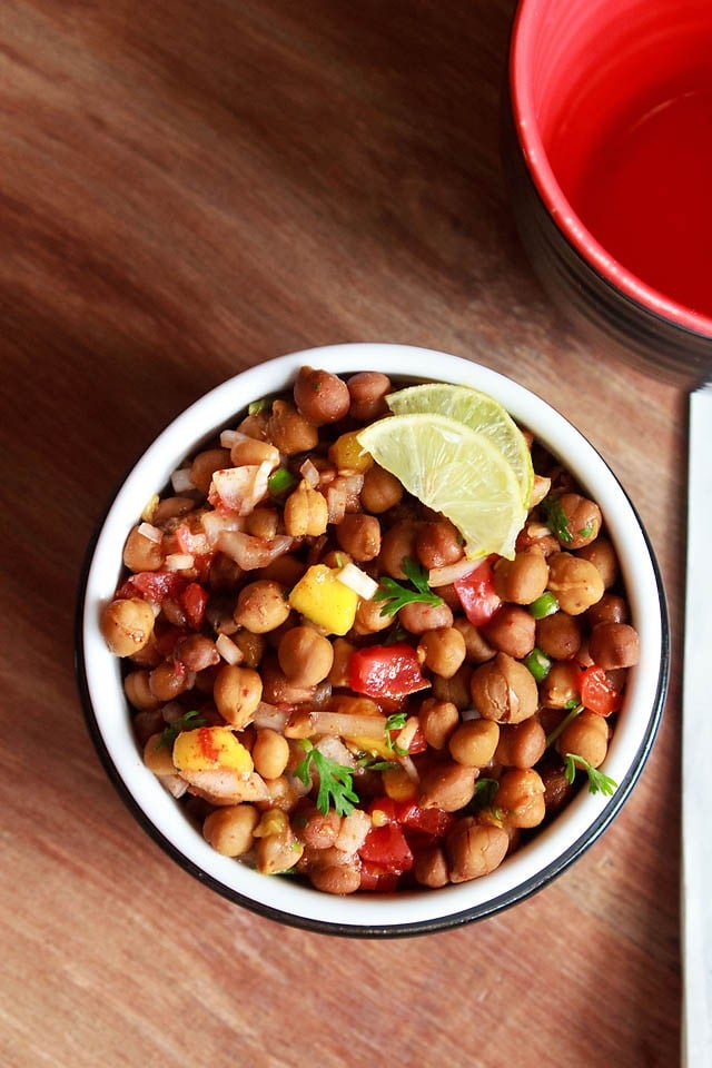 kala chana chaat served in a bowl 