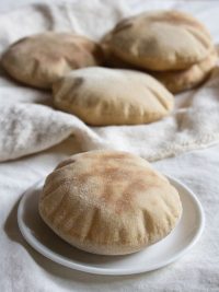 pita bread recipe, how to make pita bread | homemade pita bread recipe