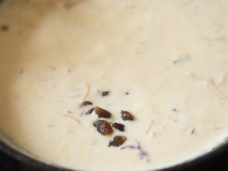 add raisins to kheer