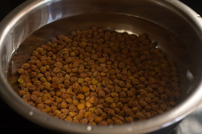 soaked black chickpeas in water