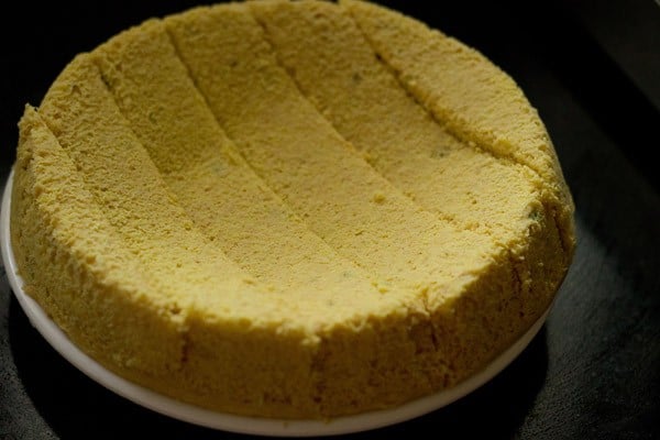 sliced khaman