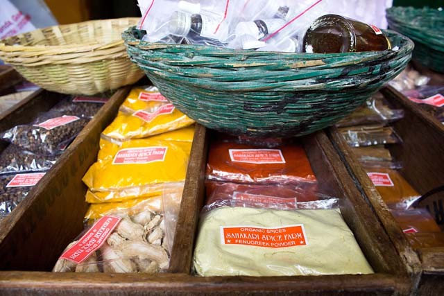 spices-on-display