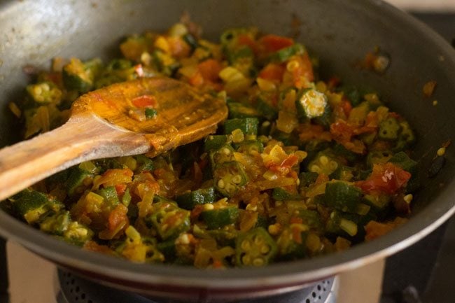 cooking bhindi ki sabji