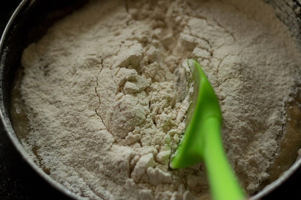 making eggless banana bread batter