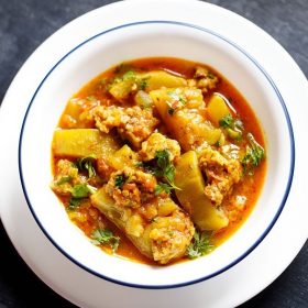 lauki wadi recipe, punjabi lauki wadiyan recipe, amritsari lauki wadi curry