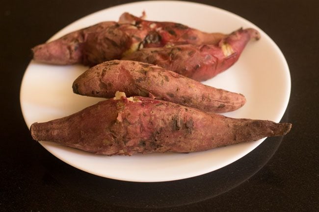 boiled sweet potatoes kept for cooling 