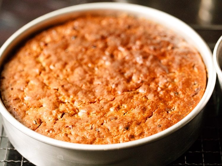 christmas cake baked well