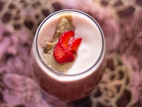 strawberry almond milkshake recipe