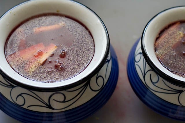 kanji recipe ingredients in two blue and white ceramic jars